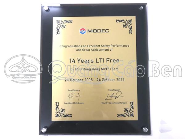 Mẫu quà lưu niệm 07