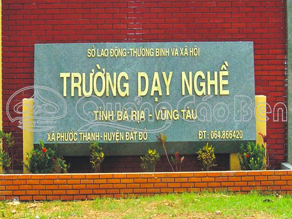 Mẫu chữ nổi Trường Dạy Nghề